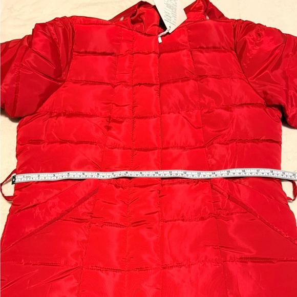 NWT Women's Long Red Puffer Coat with Hood Size L - Picture 4 of 7